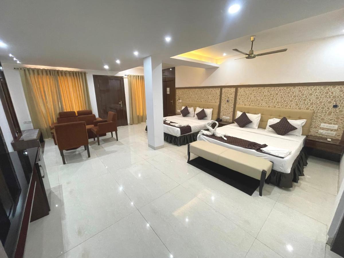 Hotel Goa Continental Arpora Exterior photo