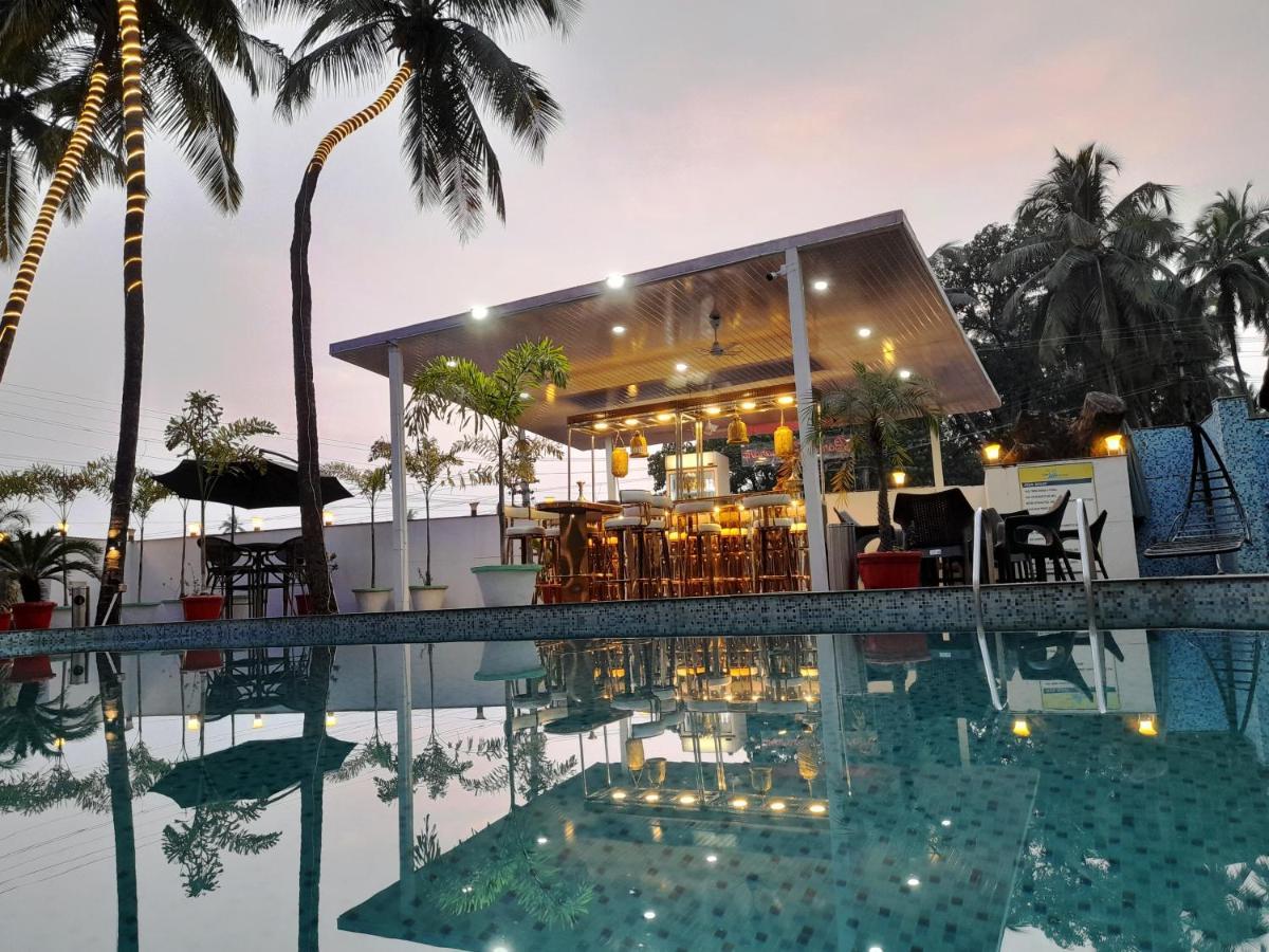 Hotel Goa Continental Arpora Exterior photo