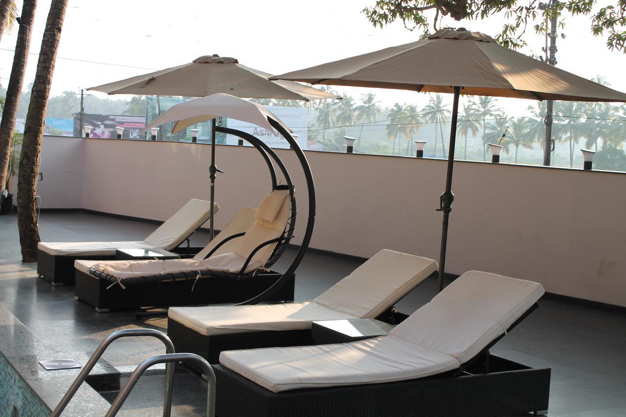 Hotel Goa Continental Arpora Exterior photo